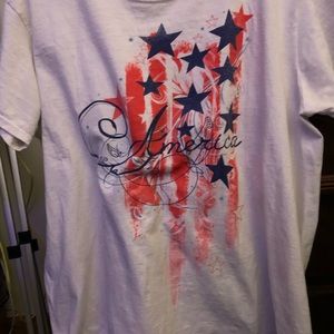Gildan America T-Shirt